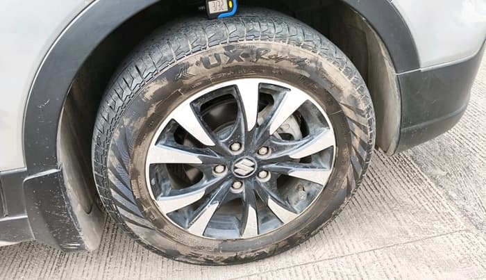 2022 Maruti S Cross ALPHA AT1.5, Petrol, Automatic, 16,920 km, tyre