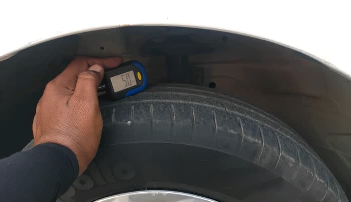 2013 Maruti Swift VDI, Diesel, Manual, 1,14,962 km, tyre