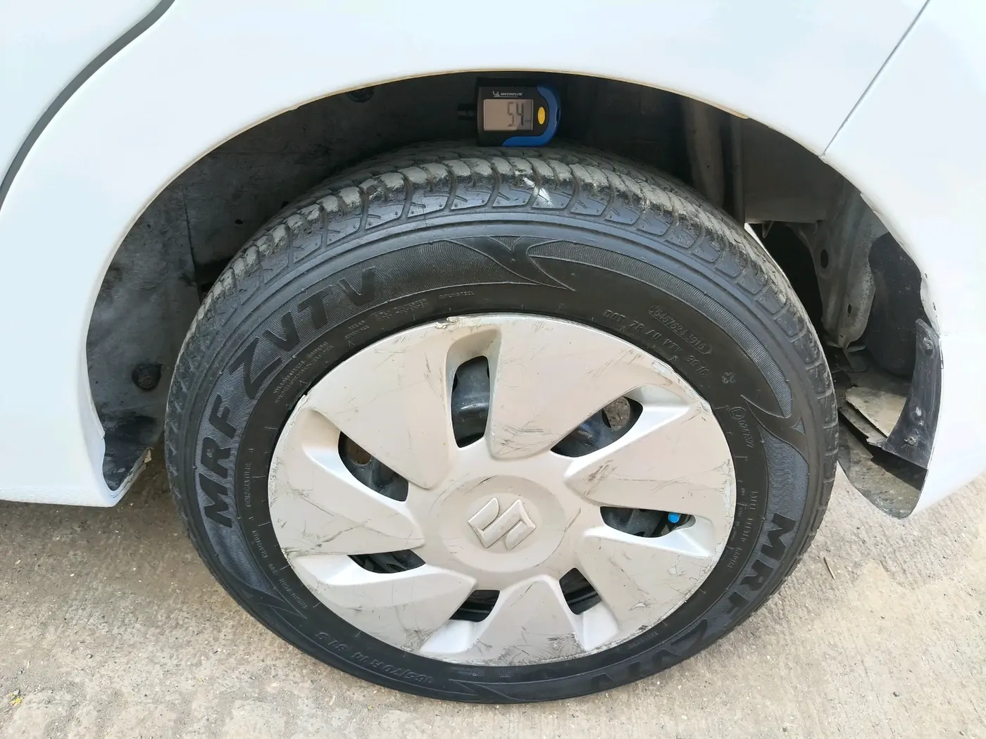 2016 Maruti Celerio VXI AMT, Petrol, Automatic, 38,843 km, tyre