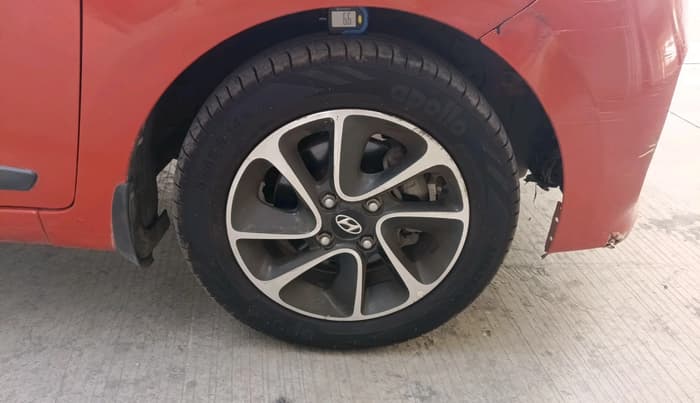 2017 Hyundai Grand i10 SPORTZ (O) AT 1.2 KAPPA VTVT, Petrol, Automatic, 51,855 km, tyre