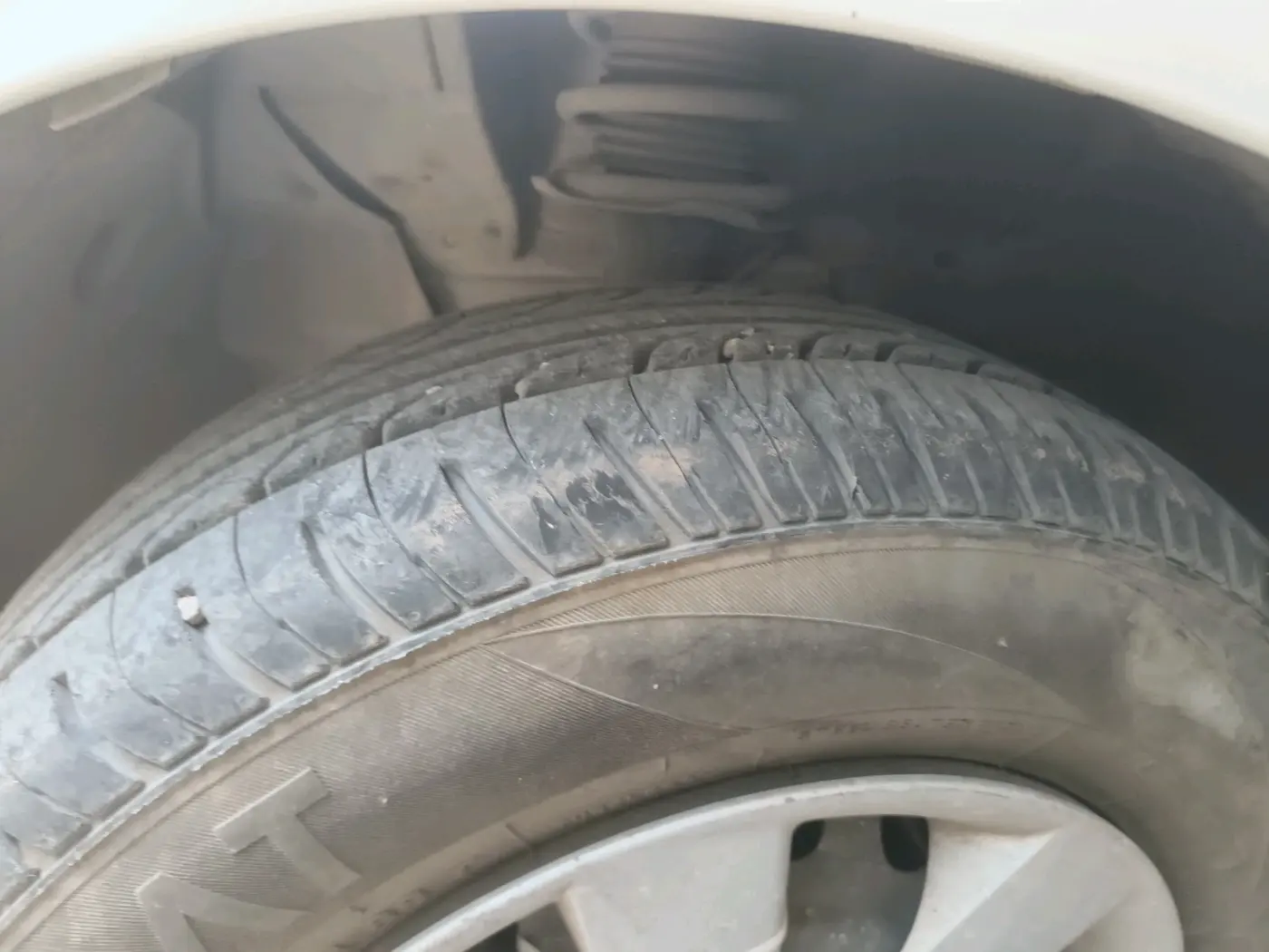2011 Nissan Sunny XL, Petrol, Manual, 78,050 km, tyre