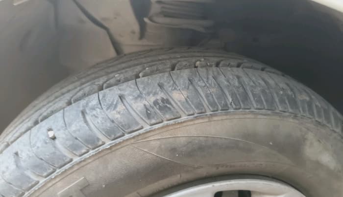 2011 Nissan Sunny XL, Petrol, Manual, 78,050 km, tyre