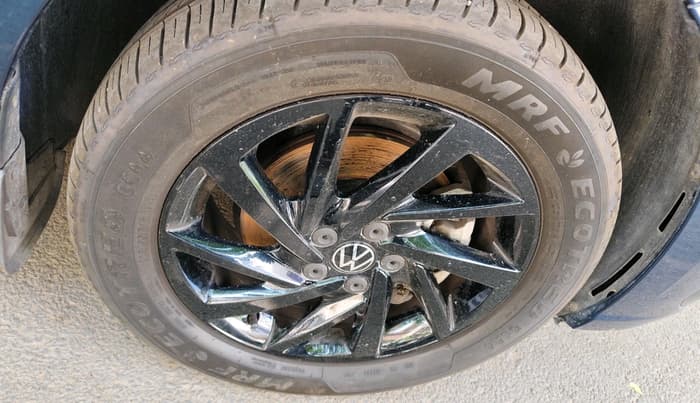 2025 Volkswagen VIRTUS GT Line 1.0L TSI AT, Petrol, Automatic, 1,745 km, tyre