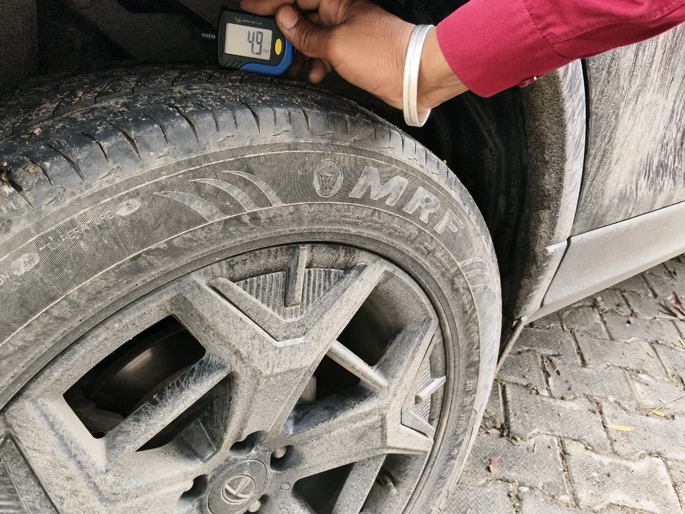 2023 Tata Harrier ADVENTURE PLUS DARK EDITION, Diesel, Manual, 1,02,520 km, tyre