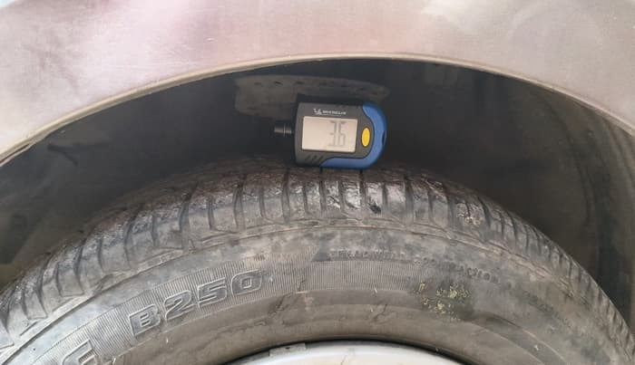 2012 Hyundai i20 MAGNA 1.2, Petrol, Manual, 61,014 km, tyre