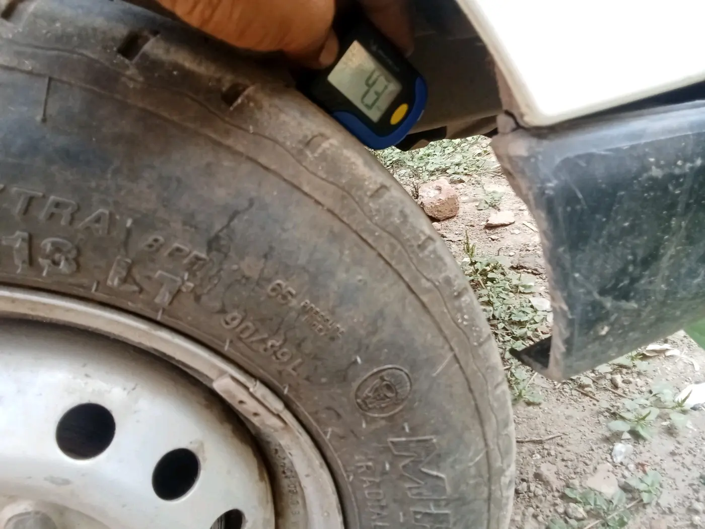 2023 Maruti Eeco 5 STR AC CNG, CNG, Manual, 75,490 km, tyre
