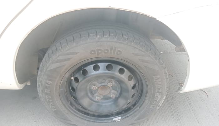 2011 Toyota Etios G, Petrol, Manual, 1,31,626 km, tyre