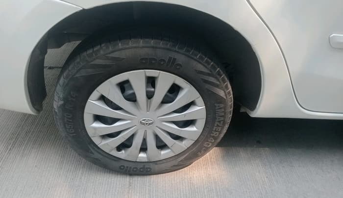 2011 Toyota Etios G, Petrol, Manual, 1,31,626 km, tyre
