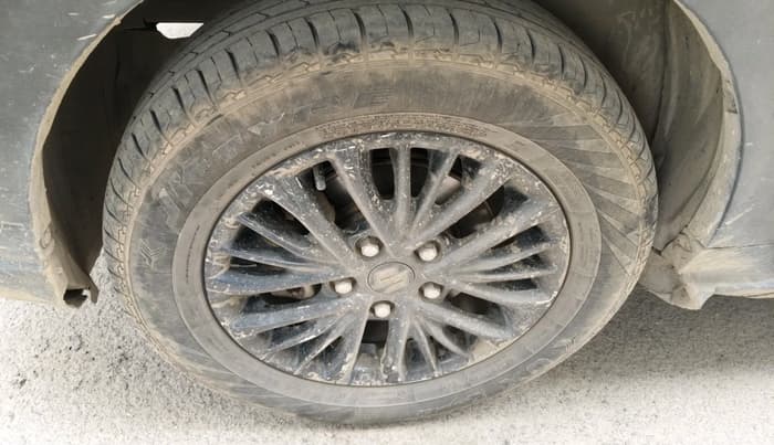 2020 Maruti XL6 ZETA MT, Petrol, Manual, 75,283 km, tyre