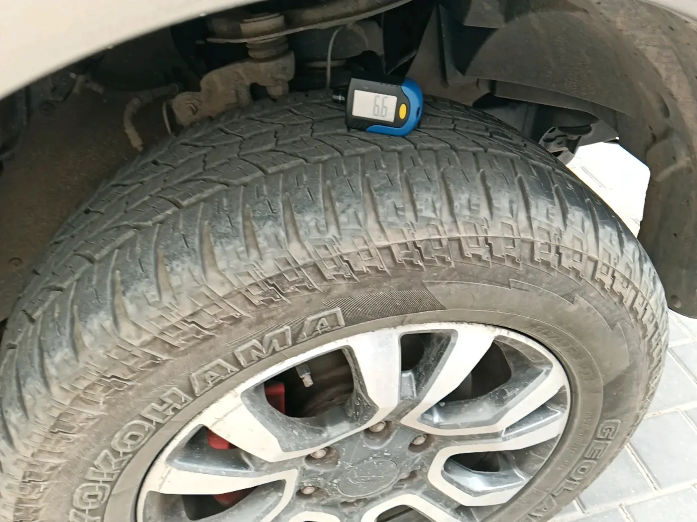 2019 Ford Endeavour TITANIUM PLUS 3.2 4X4 AT SUNROOF, Diesel, Automatic, 94,443 km, tyre