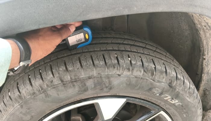 2024 Tata PUNCH ACCOMPLISHED DAZZLE PACK AMT, Petrol, Automatic, 42,314 km, tyre