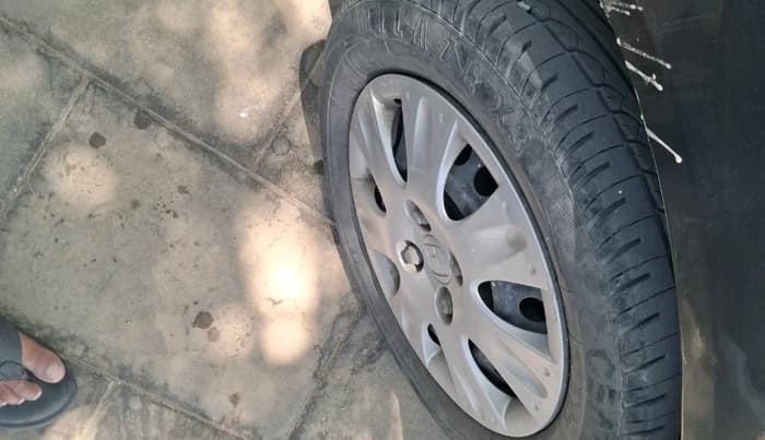 2018 Honda Amaze 1.2L I-VTEC S OPT, Petrol, Manual, 99,902 km, tyre