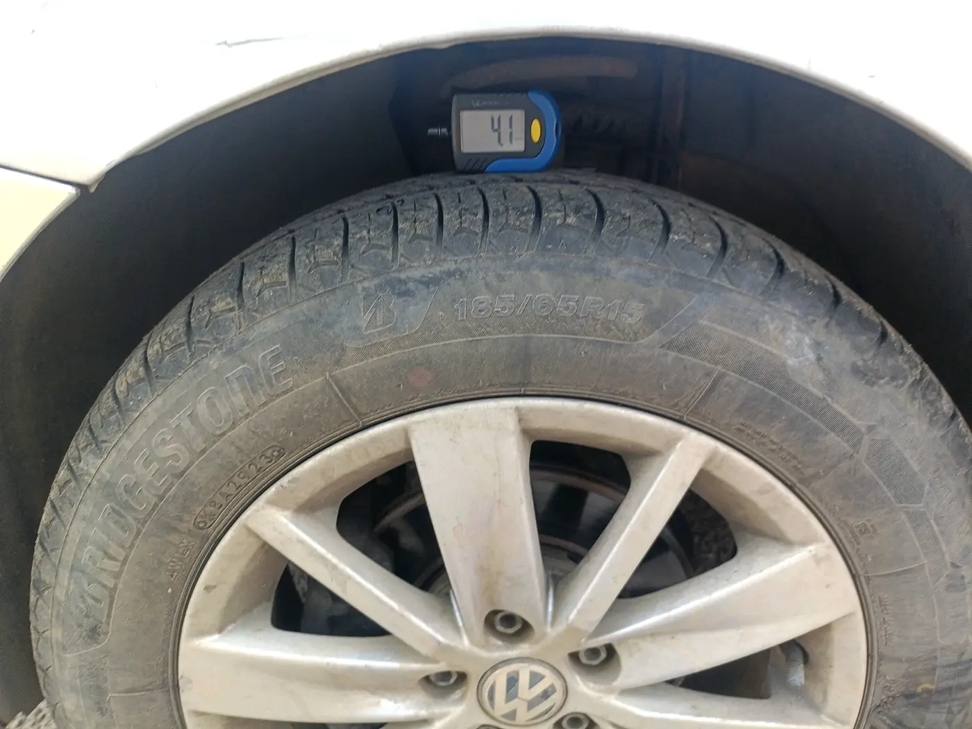 2013 Volkswagen Polo HIGHLINE DIESEL, Diesel, Manual, 1,50,096 km, tyre