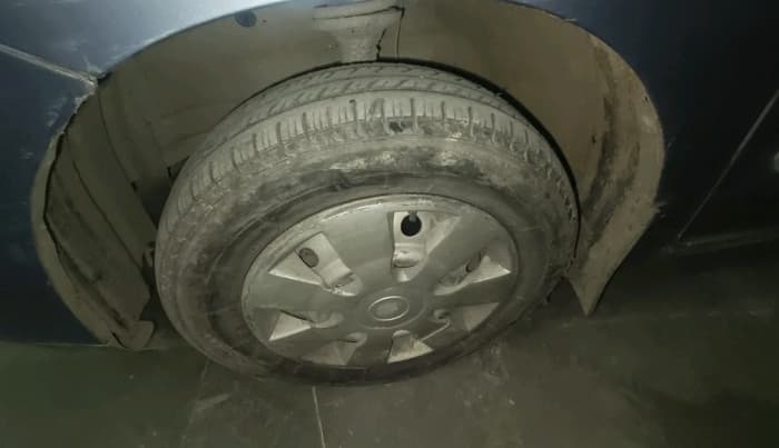 2011 Maruti Wagon R 1.0 LXI, Petrol, Manual, 86,060 km, tyre