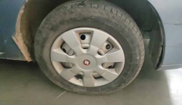 2011 Maruti Wagon R 1.0 LXI, Petrol, Manual, 86,060 km, tyre