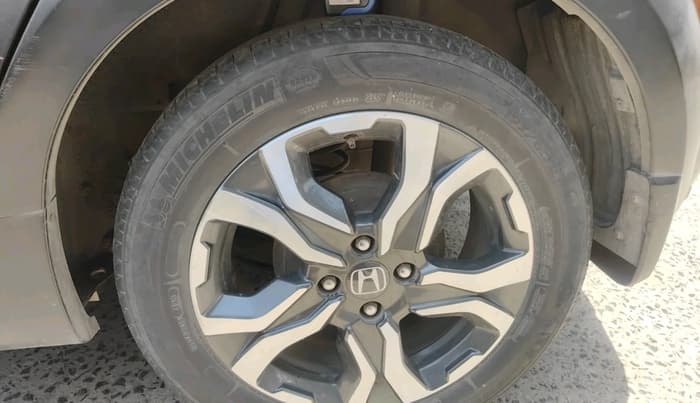 2017 Honda WR-V 1.5L I-DTEC VX MT, Diesel, Manual, 76,284 km, tyre
