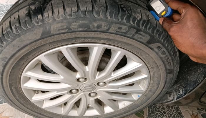 2018 Maruti Dzire ZXI, Petrol, Manual, 59,845 km, tyre