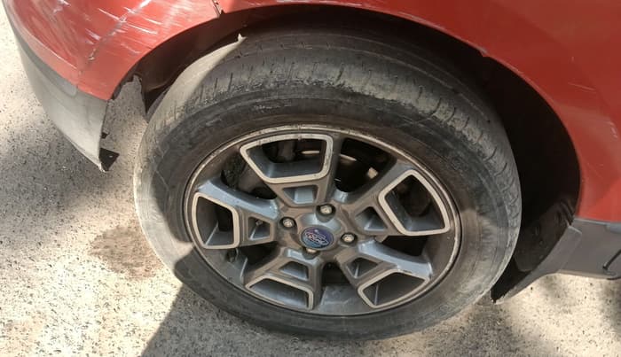2017 Ford Ecosport TITANIUM 1.5L DIESEL, Diesel, Manual, 1,56,995 km, tyre