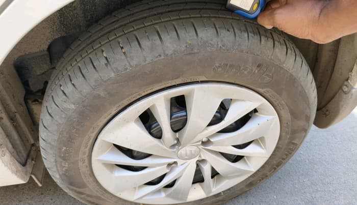 2024 Maruti Baleno DELTA CNG 1.2L, CNG, Manual, 10,714 km, tyre