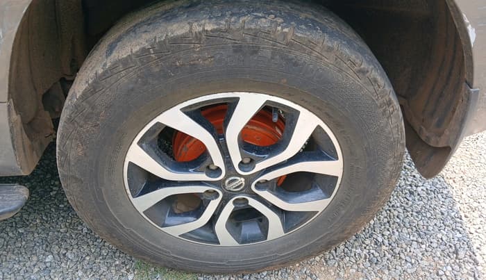 2014 Nissan Terrano XL O (D), Diesel, Manual, 1,68,962 km, tyre