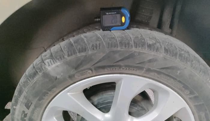 2014 Nissan Micra XV CVT, Petrol, Automatic, 1,00,780 km, tyre