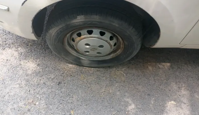 2013 Tata Indica Vista LS TDI, Diesel, Manual, 1,13,096 km, tyre