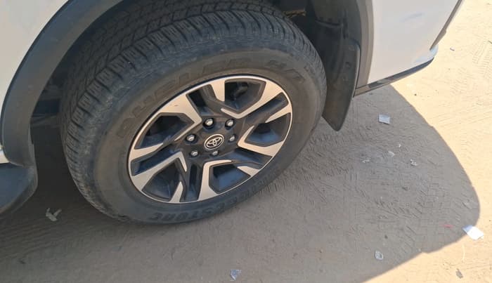 2024 Toyota Fortuner 4X2 AT 2.8 LEGENDER, Diesel, Automatic, 39,455 km, tyre