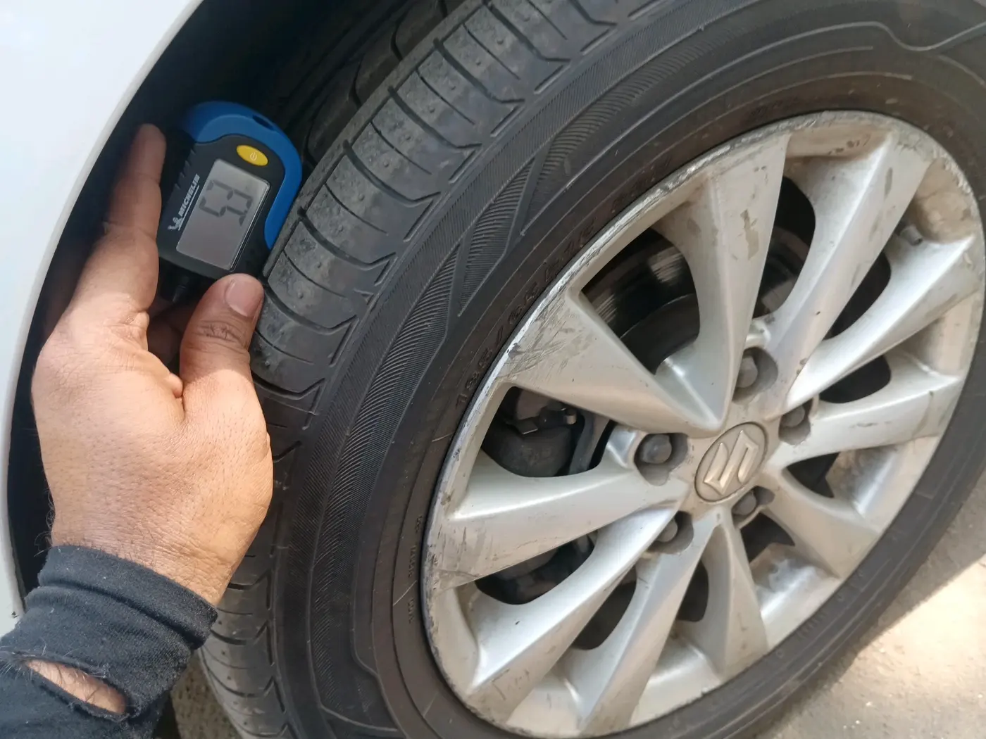 2013 Maruti Ertiga ZDI, Diesel, Manual, 1,63,895 km, tyre