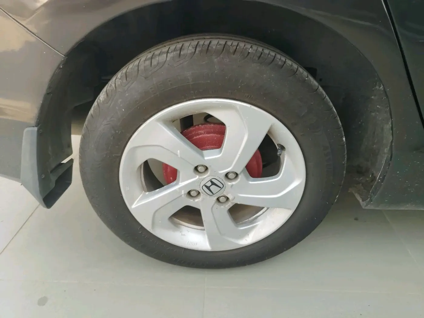 2014 Honda City 1.5L I-DTEC VX, Diesel, Manual, 96,306 km, tyre