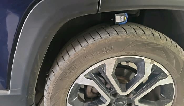 2021 Jeep Compass LIMITED (O) 1.4 PETROL DCT, Petrol, Automatic, 89,169 km, tyre