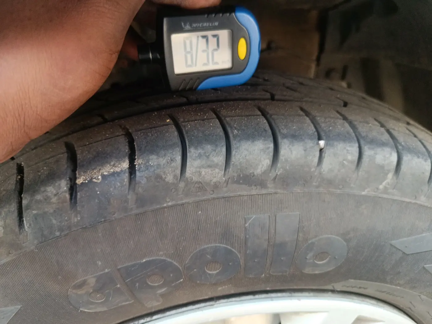 2020 Maruti Dzire LXI, CNG, Manual, 98,095 km, tyre