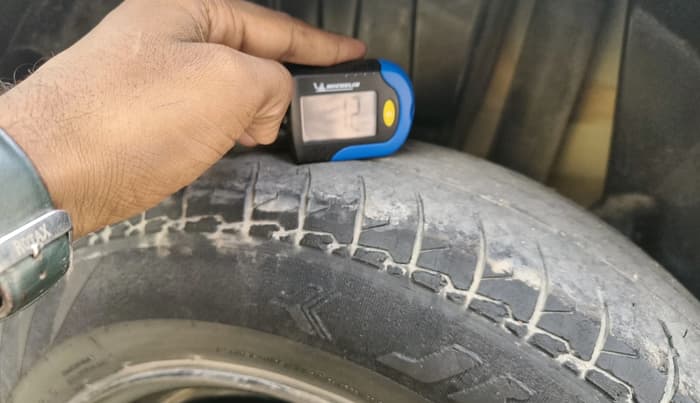 2022 Maruti Dzire VXI CNG, CNG, Manual, 45,139 km, tyre