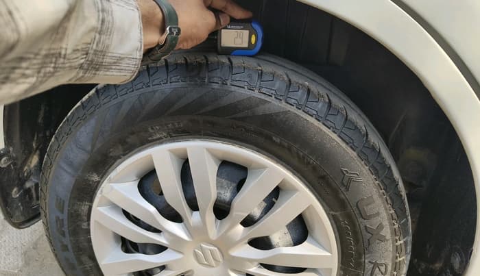 2022 Maruti Dzire VXI CNG, CNG, Manual, 45,139 km, tyre