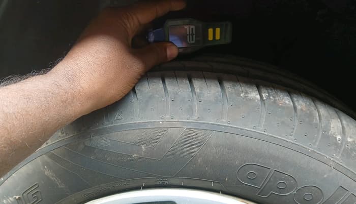 2022 Tata PUNCH ADVENTURE MT, Petrol, Manual, 27,082 km, tyre
