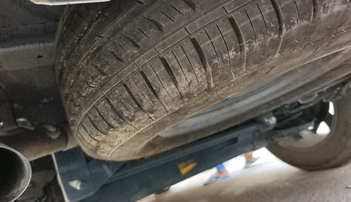 2022 Tata Safari XZA, Diesel, Automatic, 38,363 km, tyre