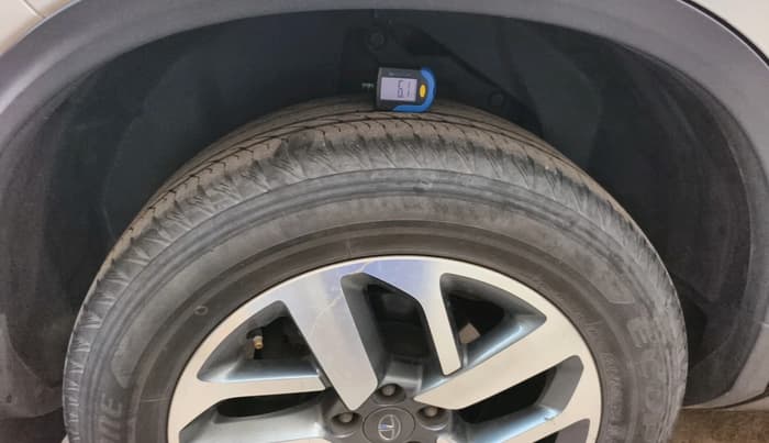 2022 Tata Safari XZA, Diesel, Automatic, 38,363 km, tyre