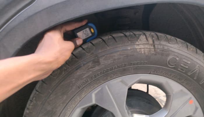 2019 KIA SELTOS HTK PLUS 1.5, Petrol, Manual, 1,07,643 km, tyre