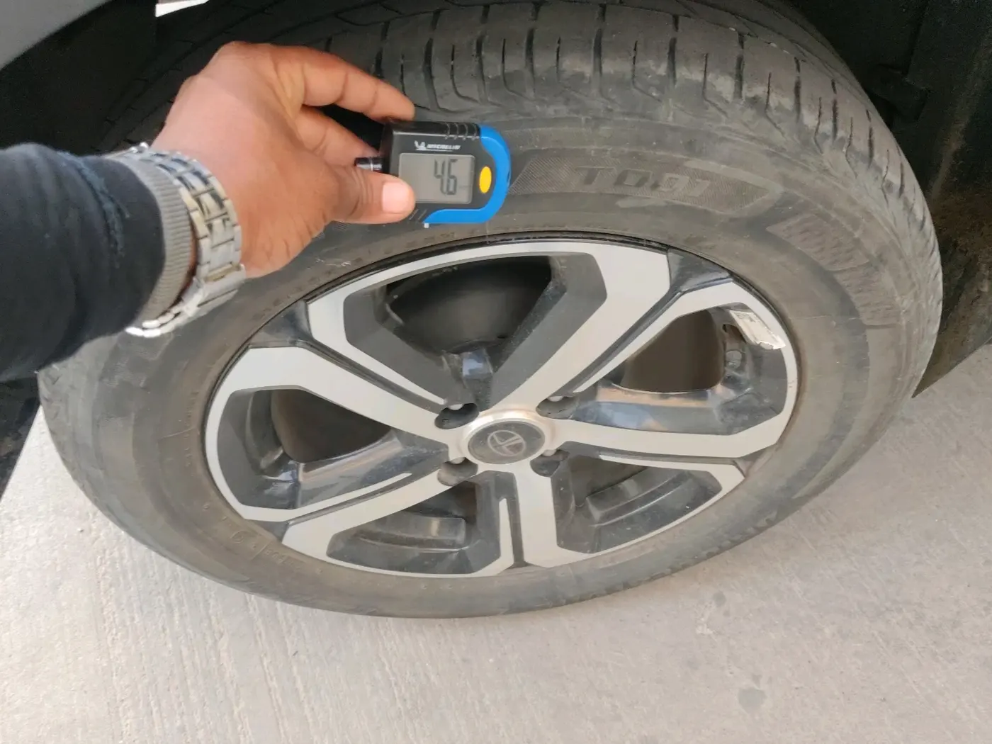 2023 Tata NEXON XZA PLUS DIESEL, Diesel, Automatic, 38,648 km, tyre