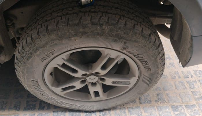 2022 Mahindra Thar LX PETROL HT 4WD AT, Petrol, Automatic, 27,087 km, tyre
