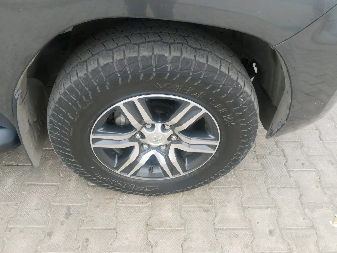 2023 Toyota HILUX STD 4X4 MT, Diesel, Manual, 22,801 km, tyre