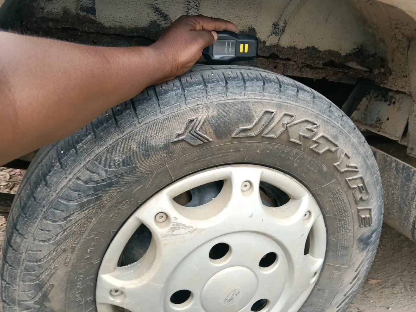 2021 Mahindra Bolero B6, Diesel, Manual, 78,300 km, tyre
