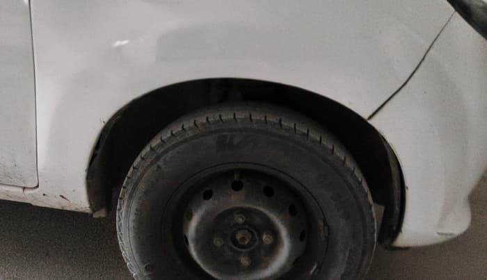 2013 Maruti Alto 800 LXI, CNG, Manual, 1,39,351 km, tyre