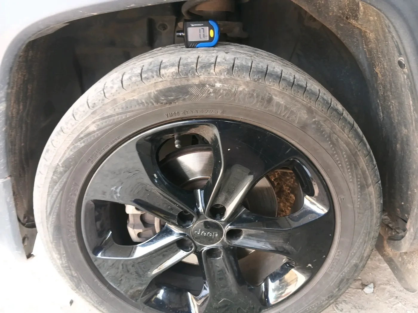 2020 Jeep Compass NIGHT EAGLE 1.4 PETROL AT, Petrol, Automatic, 63,693 km, tyre