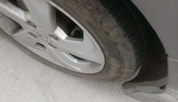 2014 Honda City 1.5L I-VTEC V MT, Petrol, Manual, 1,49,883 km, tyre