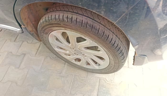 2022 Maruti Baleno ZETA PETROL 1.2, Petrol, Manual, 1,24,703 km, tyre