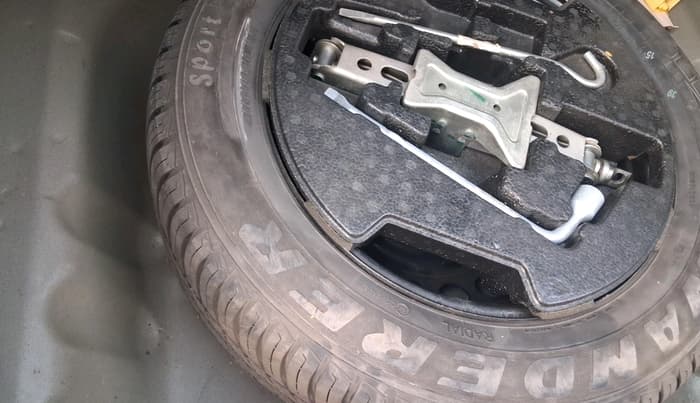 2018 Maruti Vitara Brezza VDI, Diesel, Manual, 56,170 km, tyre