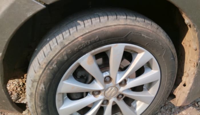 2012 Maruti Ertiga ZDI, Diesel, Manual, 1,33,144 km, tyre