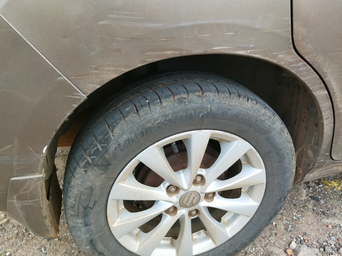 2012 Maruti Ertiga ZDI, Diesel, Manual, 1,33,144 km, tyre