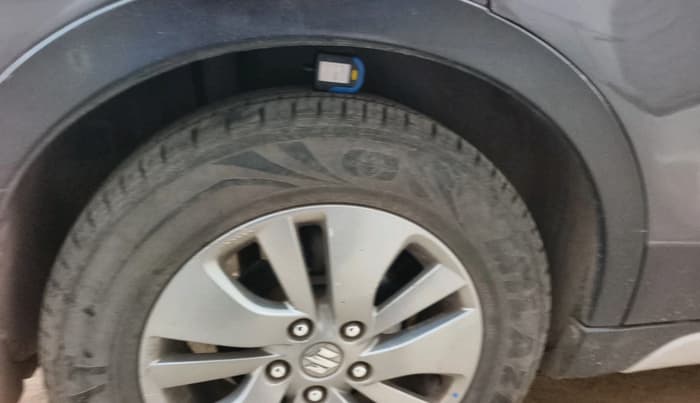 2016 Maruti S Cross ZETA 1.3, Diesel, Manual, 1,93,073 km, tyre