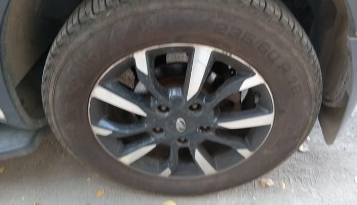 2019 Mahindra XUV500 W11 AT, Diesel, Automatic, 81,461 km, tyre